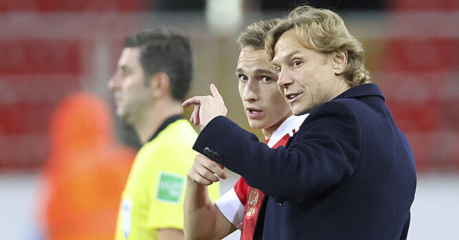 Дмитрий Булыкин: «Карпина можно назвать Особенным – он выделяется из тренерской тусовки и все время занимает хорошие места»