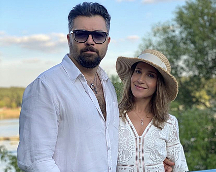 Роскошь ар-деко и джакузи с панорамой: как выглядит загородный дом Юлии Ковальчук и Алексея Чумакова