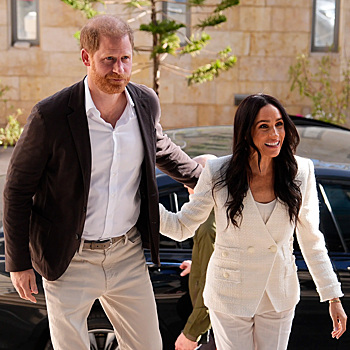 Меган Маркл выбрала белоснежный образ для визита в Иорданию