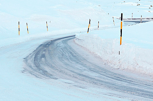 Глобальное потепление заставляет власти Чукотки менять маршруты зимних дорог
