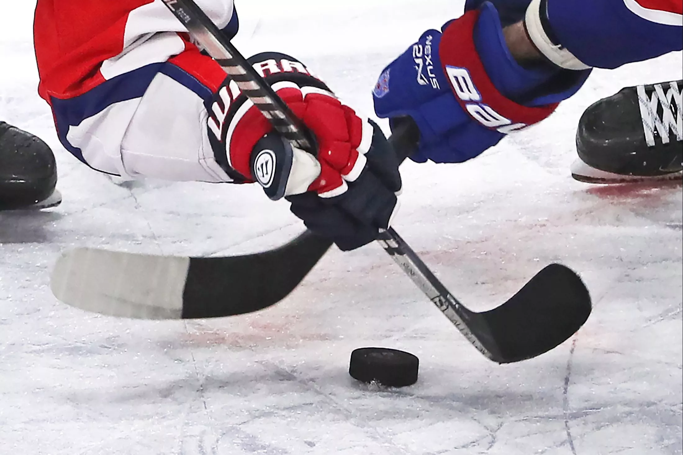 Хоккейная команда «Россия 25» во второй раз обыграла сборную Белоруссии в Туле