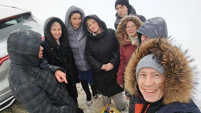 «Коммунисты своих не бросают»: Алтайский депутат и ее помощница вышли на свободу и готовы работать