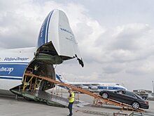 Компании Волга-Днепр, пришлось повозиться, чтобы доставить 30 Мерседесов в Луанду