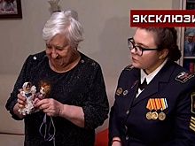 Сестра погибшего в Буче солдата ВС РФ подарила блокаднице Ленинграда символическую куклу