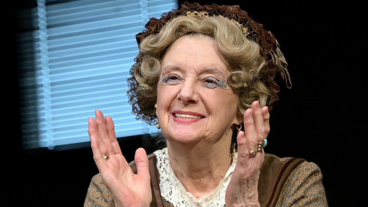 Старейшую действующую актрису театра Моссовета госпитализировали