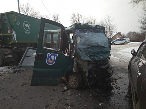 В тройном ДТП на ул. Суворова погиб сотрудник "Калининградтеплосети"