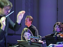 Евгений Миронов на сцене филармонии сыграл Гамлета, Офелию и Полония