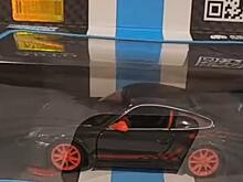 В Благовещенске стендап-комику Алексею Щербакову подарили Porsche и видеокассеты