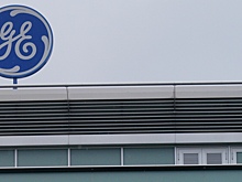 Чистая прибыль General Electric снизилась на 34%