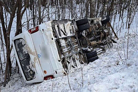 В Башкирии опрокинулся автобус с десятью пассажирами