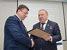 Гендиректора АПЗ наградили знаком комитета Госдумы РФ по обороне