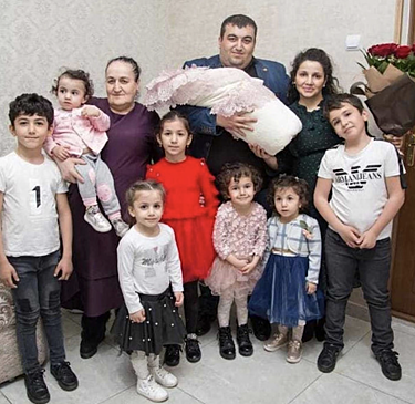 Женщина рожала 9 лет подряд и попала в Книгу рекордов России