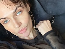 Алена Водонаева пожаловалась, что сын-подросток не дал ей спать ночью