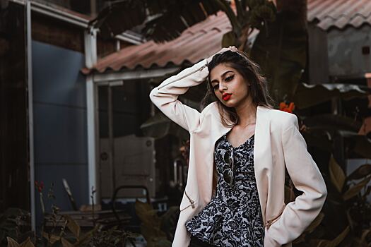 Что скрывается за желанием носить только дорогую одежду