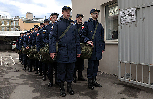 Работодателей начнут штрафовать за неоказание содействия военкоматам