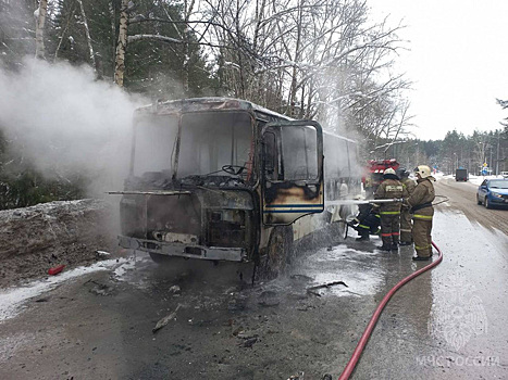В Пермском крае загорелся автобус с пассажирами