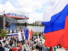 Калининградская область встретила День России робофутболом и шедеврами живописи