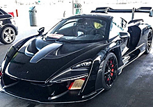 Экстремальный McLaren Senna сфотографировали на заправке в Великобритании