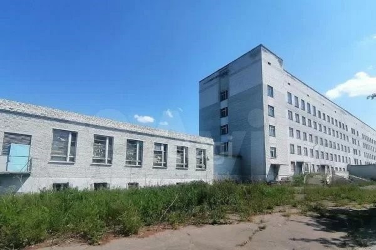 Под Новосибирском за 20 миллионов продают пятиэтажное здание бывшей больницы