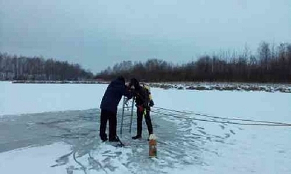 Тело еще одного рыбака извлекли из Горьковского водохранилища