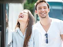 Психологи определили, что мужчины и женщины находят наиболее смешным