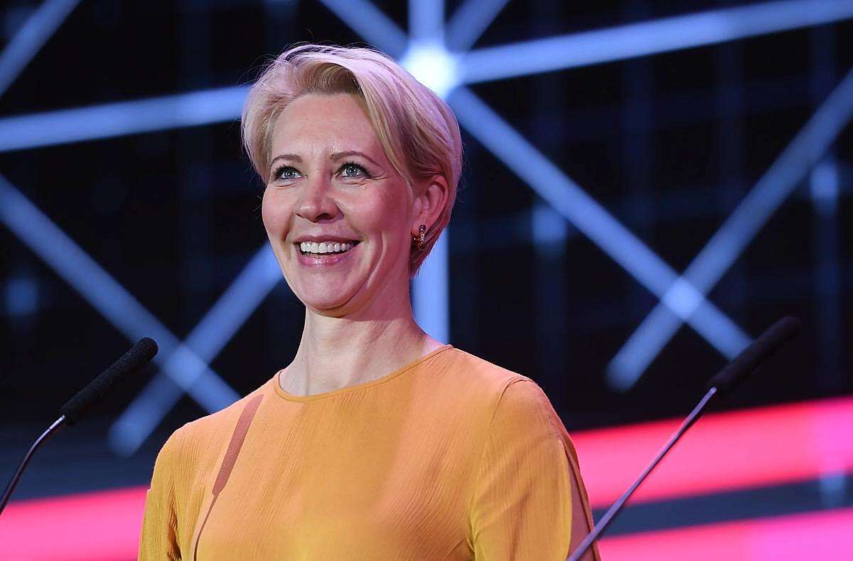 Лазарева думает о возвращении в Россию