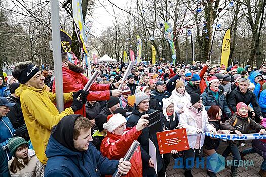 По Пушкинской: около 3000 ростовчан приняли участие в новогоднем забеге