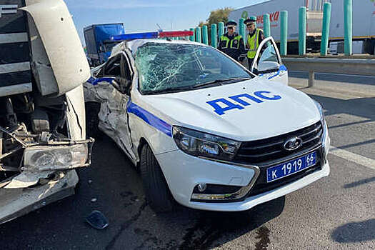 Патрульный автомобиль попал в ДТП во время погони за пьяным нарушителем