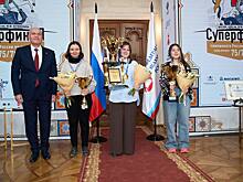 Закрытие Суперфиналов в Центральном доме шахматиста: оренбурженка Анна Шухман выиграла машину