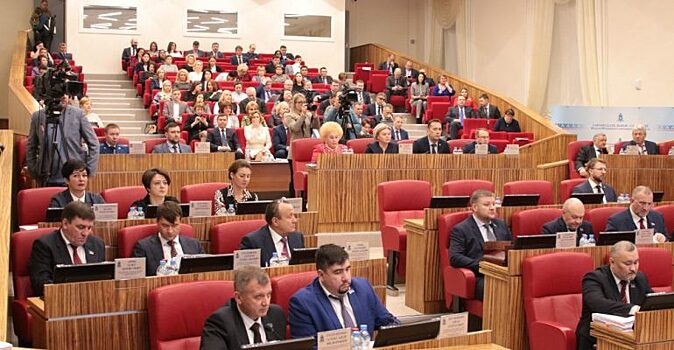 На Ямале принят рекордный бюджет почти в 250 млрд рублей