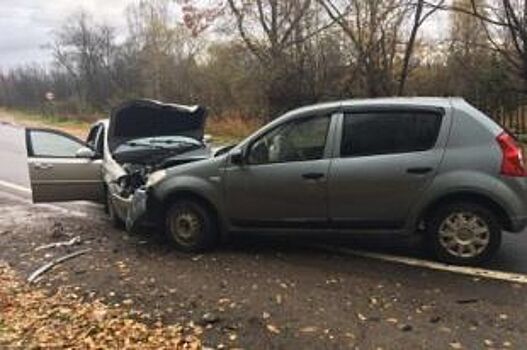 В Рыбинском районе женщина не справилась с управлением: пострадали трое