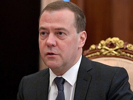 Медведев объявил о начале сбора предложений для народной программы ЕР