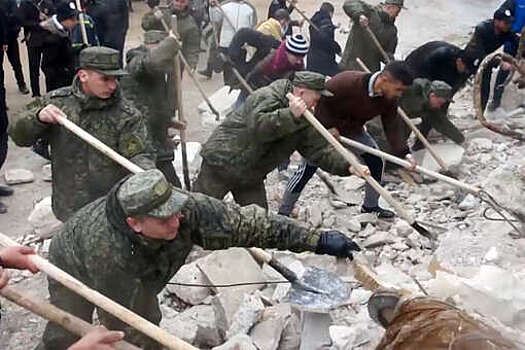 МО РФ: российские военные достали 42 человек из-под завалов в Сирии