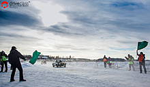 На международном фестивале "Зимний Драйв" автогонщики устроят 25-часовой марафон на льду