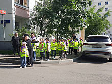 Автоинспекторы провели для детей обучающий урок в Старом Крюково