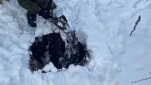 Замело снегом: в Никольске мужчина провалился в колодец