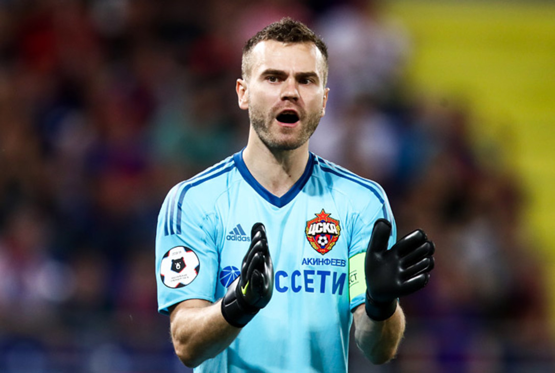 Бетин олег вратарь. Игорь акинфеев футболист. Акинфеев трансфермаркт. Игорь акинфеев 2022. Голкипер цска игорь акинфеев.