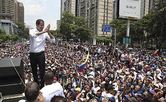 Венесуэла: Почему диктатор Мадуро так и не арестовал самозванца Гуайдо