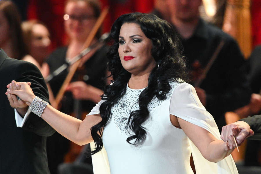 Анна Нетребко выступила на открытии оперного сезона в амфитеатре «Арена ди Верона»