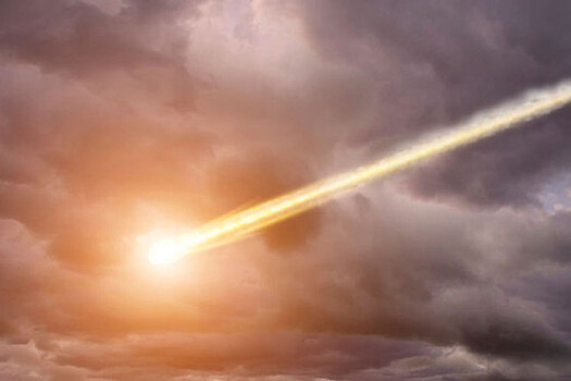 Взорвался над городом: россиян поразил метеорит