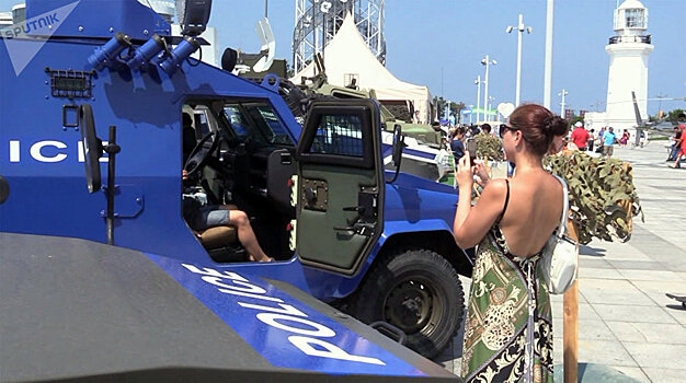 На страже Батуми: выставка полицейской техники вызвала интерес туристов