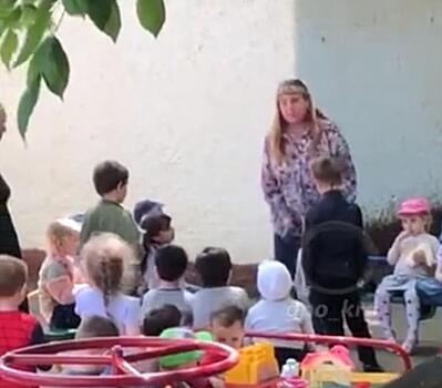 Известная телеведущая прокомментировала скандал в краснодарском детском саду, где заведующая заставила ребенка целовать землю