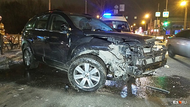 На Московской столкнулись два Chevrolet: пострадал водитель, не уступивший дорогу