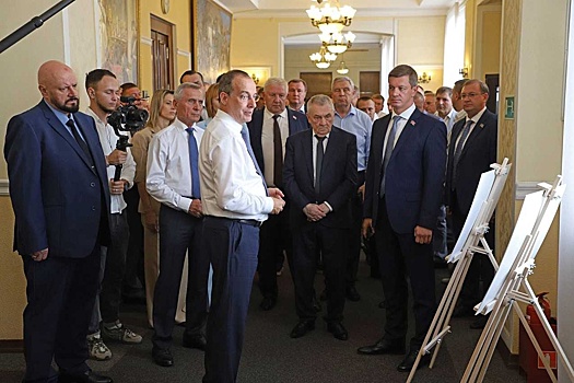 В кубанском парламенте открылась фотовыставка работ военных корреспондентов