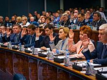 Во время голосования югорские депутаты перепутали кнопки