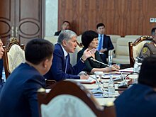 В Киргизии суд не допустил к участию в выборах двух кандидатов в президенты