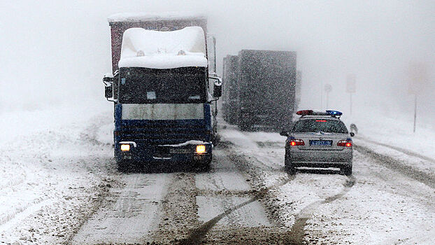 В России вырос тариф для грузовиков за проезд по федеральным трассам
