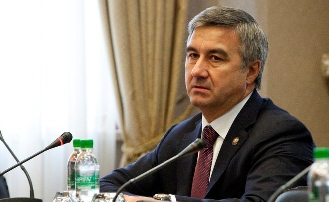 Рустам Минниханов наградил вице-премьера Татарстана орденом «Дуслык»