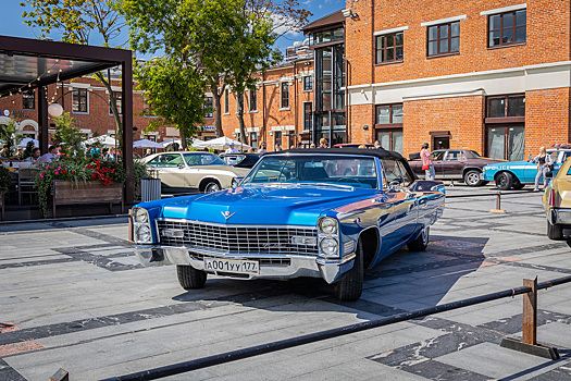 Фотоотчет с OldsCoolShow в Москве: много красивых авто в одном материале