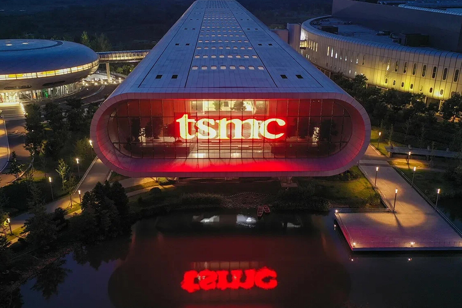 Глава TSMC жестко подшутил над Samsung за невыполненное обещание